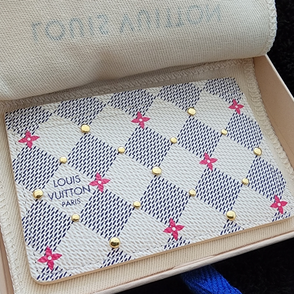 SOLD ♥️ NIB Louis Vuitton Limited Edition Damier Azur Studs Card Holder